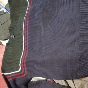 DOCKERS SWEATER NEVER WORN